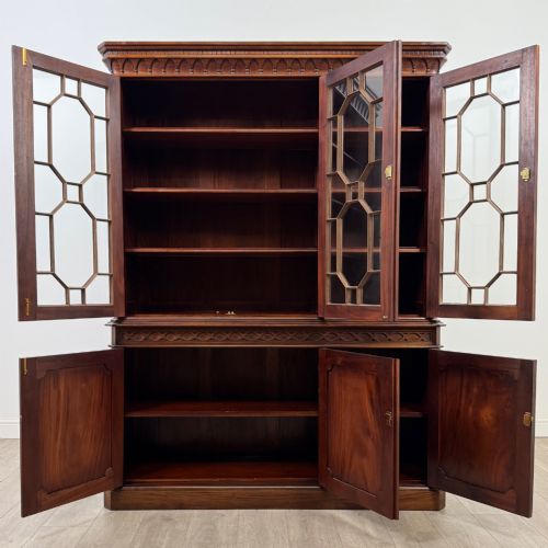 ANTIQUE 20TH CENTURY LARGE MAHOGANY BOOKCASE - ADDITIONAL PHOTO 1