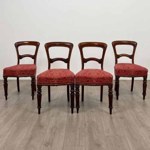 antique 19th century victorian set of 4 oak dining chairs - CATEGORY: ANTIQUE CHAIRS - DATED VICTORIAN
