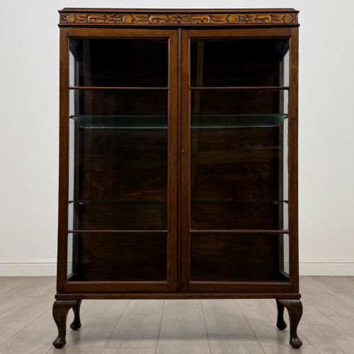 ANTIQUE 20TH CENTURY SMALL GLAZED DISPLAY CABINET IN OAK