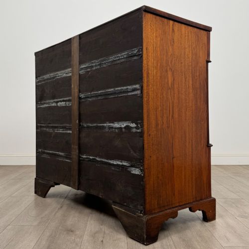 ANTIQUE 18TH CENTURY GEORGIAN CHEST OF DRAWERS IN OAK - ADDITIONAL PHOTO 5