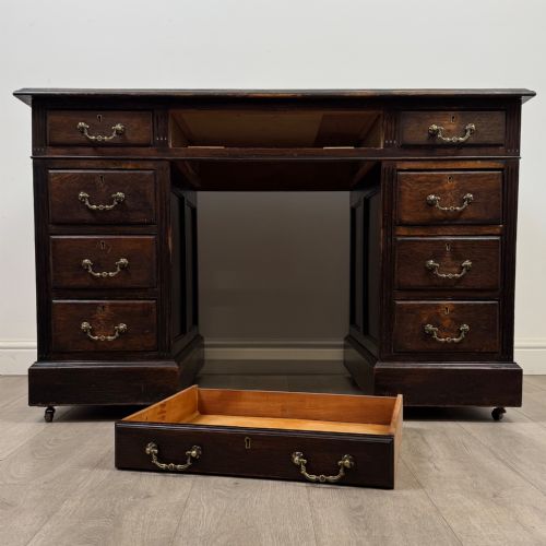 ANTIQUE 20TH CENTURY LEATHER TOP PEDESTAL DESK IN OAK - ADDITIONAL PHOTO 9