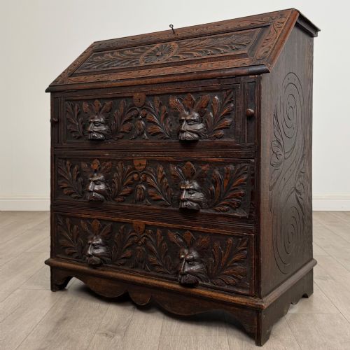 ANTIQUE 19TH CENTURY VICTORIAN GREEN MAN BUREAU IN OAK - ADDITIONAL PHOTO 2