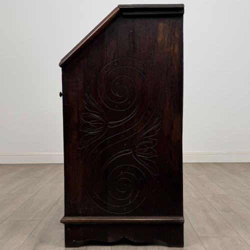 ANTIQUE 19TH CENTURY VICTORIAN GREEN MAN BUREAU IN OAK - ADDITIONAL PHOTO 3