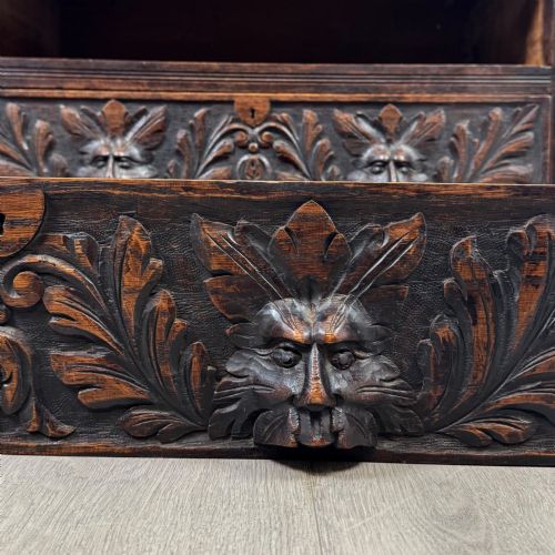 ANTIQUE 19TH CENTURY VICTORIAN GREEN MAN BUREAU IN OAK - ADDITIONAL PHOTO 12