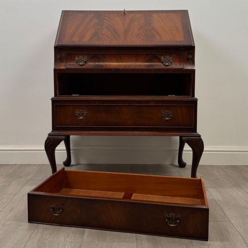 ANTIQUE 20TH CENTURY GOOD QUALITY BUREAU IN MAHOGANY - ADDITIONAL PHOTO 11