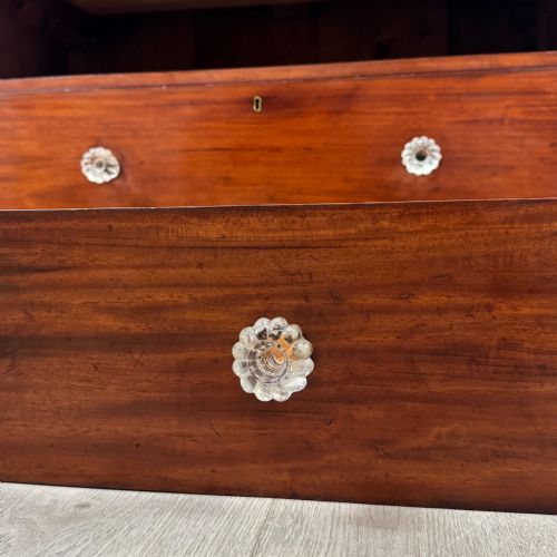 ANTIQUE 19TH CENTURY VICTORIAN CHEST OF DRAWERS IN MAHOGANY - ADDITIONAL PHOTO 10