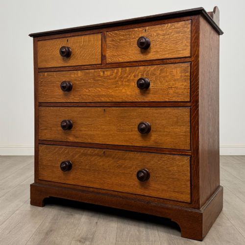 ANTIQUE 19TH CENTURY VICTORIAN CHEST OF DRAWERS IN OAK - ADDITIONAL PHOTO 1