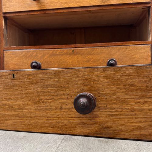 ANTIQUE 19TH CENTURY VICTORIAN CHEST OF DRAWERS IN OAK - ADDITIONAL PHOTO 10