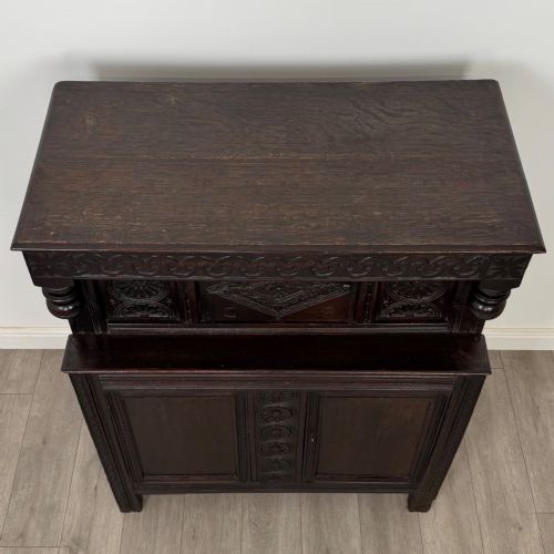 ANTIQUE 18TH CENTURY SMALL GEORGIAN COURT CUPBOARD IN OAK - ADDITIONAL PHOTO 9