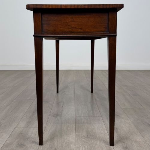 ANTIQUE 20TH CENTURY SERPENTINE WRITING TABLE IN MAHOGANY - ADDITIONAL PHOTO 2