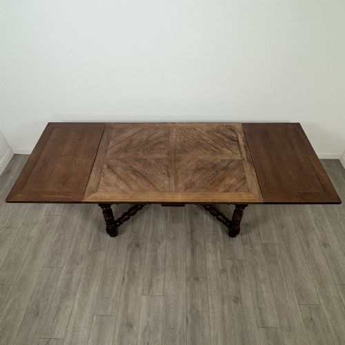 ANTIQUE 20TH CENTURY JACOBEAN STYLE DRAWLEAF DINING TABLE IN OAK - ADDITIONAL PHOTO 2