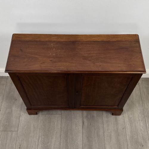 ANTIQUE 18TH CENTURY SMALL GEORGIAN CABINET IN MAHOGANY - ADDITIONAL PHOTO 9