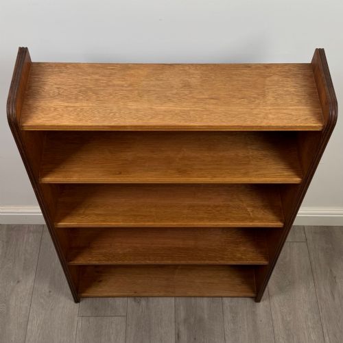 ANTIQUE 20TH CENTURY OPEN BOOKCASE IN GOLDEN OAK - ADDITIONAL PHOTO 9