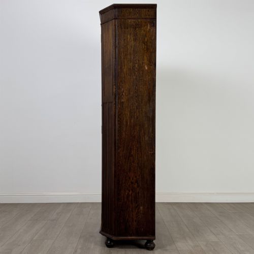 ANTIQUE 20TH CENTURY LINENFOLD WARDROBE IN OAK - ADDITIONAL PHOTO 3