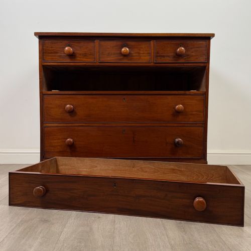 ANTIQUE 19TH CENTURY VICTORIAN MAHOGANY CHEST OF DRAWERS - ADDITIONAL PHOTO 9