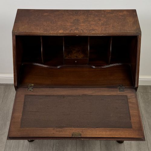 ANTIQUE 20TH CENTURY BUREAU IN BURR WALNUT - ADDITIONAL PHOTO 10