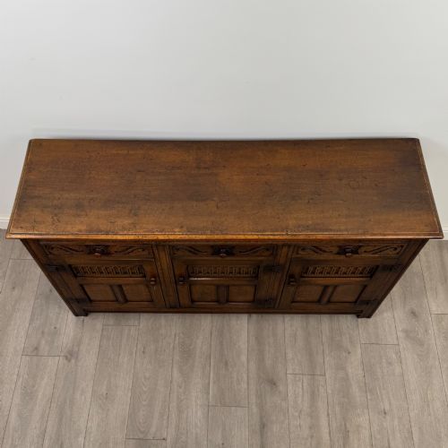 ANTIQUE 20TH CENTURY JACOBEAN STYLE SIDEBOARD IN OAK - ADDITIONAL PHOTO 9
