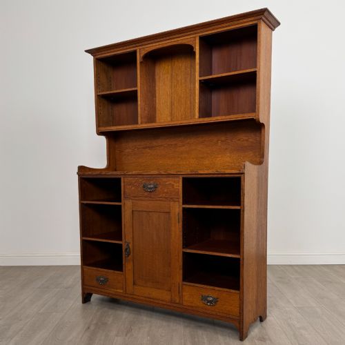 ANTIQUE 20TH CENTURY ARTS CRAFTS DRESSER IN GOLDEN OAK - ADDITIONAL PHOTO 2