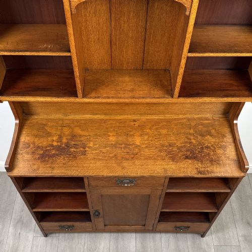 ANTIQUE 20TH CENTURY ARTS CRAFTS DRESSER IN GOLDEN OAK - ADDITIONAL PHOTO 9