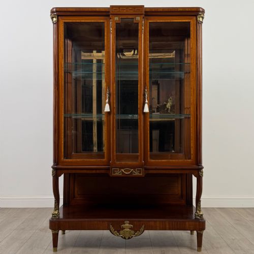 ANTIQUE 19TH CENTURY FRENCH DISPLAY CABINET IN MAHOGANY