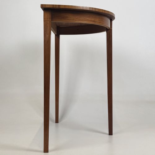 ANTIQUE 20TH CENTURY DEMI LUNE SIDE TABLE IN MAHOGANY - ADDITIONAL PHOTO 6