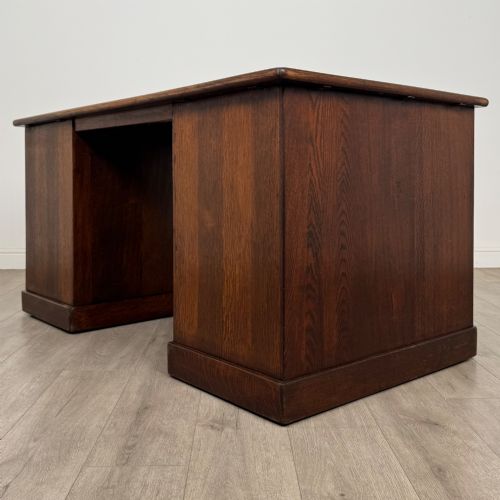 ANTIQUE 19TH CENTURY LARGE VICTORIAN PEDESTAL DESK IN OAK - ADDITIONAL PHOTO 5