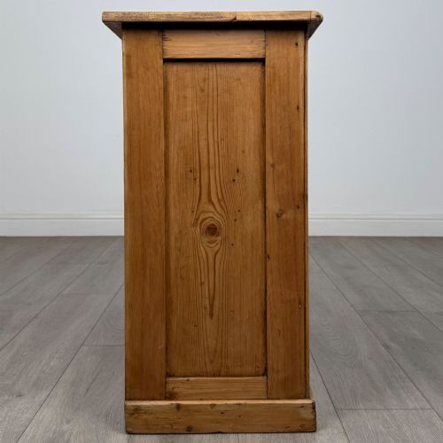 ANTIQUE 20TH CENTURY GOOD QUALITY CUPBOARD IN PINE - ADDITIONAL PHOTO 7