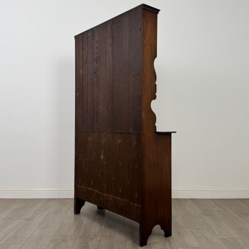 fig 6. Antique 20th Century Fine Quality Welsh Dresser In Oak