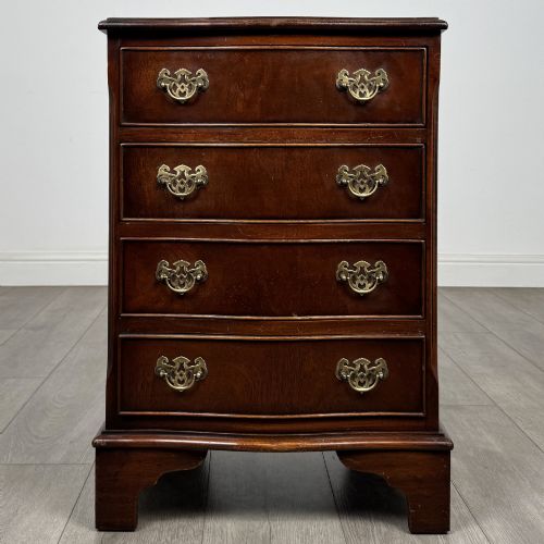 antique 20th century small chest of drawers in mahogany - CATEGORY: ANTIQUE CHEST OF DRAWERS - DATED EDWARDIAN