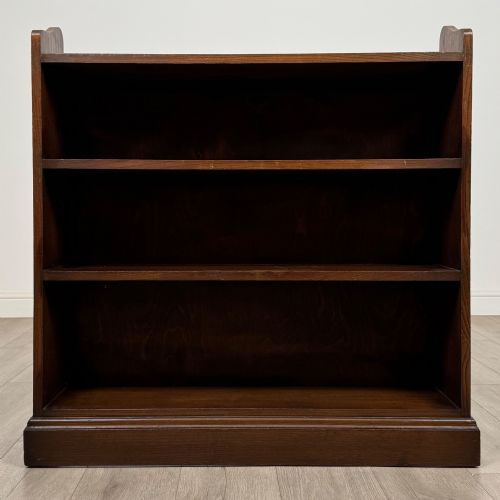 ANTIQUE 20TH CENTURY SMALL OPEN BOOKCASE IN OAK - ADDITIONAL PHOTO 1