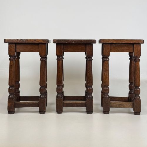 ANTIQUE 20TH CENTURY EDWARDIAN SET OF 3 OAK STOOLS
