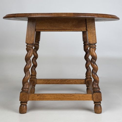 ANTIQUE 20TH CENTURY ROUND EDWARDIAN COFFEE TABLE IN OAK - ADDITIONAL PHOTO 2