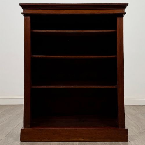 antique 20th century edwardian open bookcase in mahogany - CATEGORY: ANTIQUE BOOKCASES - DATED EDWARDIAN