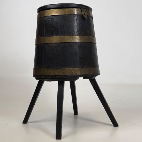 ANTIQUE 20TH CENTURY UNIQUE BRASS BOUND STORAGE BARREL IN OAK - ADDITIONAL PHOTO 8