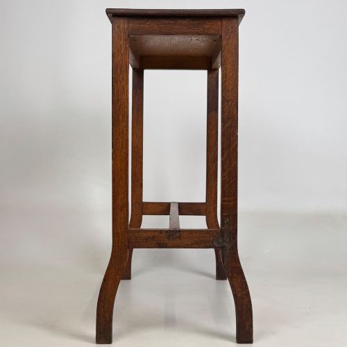 ANTIQUE 20TH CENTURY SIDE TABLE IN GOLDEN OAK - ADDITIONAL PHOTO 2