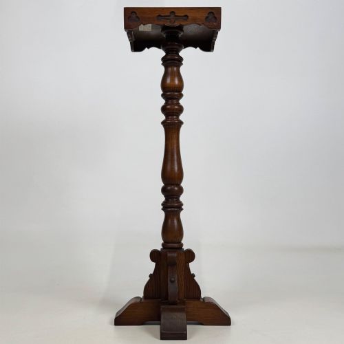 fig 6. Antique 20th Century Decorative Plant Stand In Oak