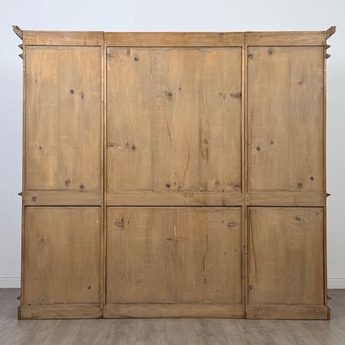 ANTIQUE 20TH CENTURY LARGE BREAKFRONT BOOKCASE IN PINE - ADDITIONAL PHOTO 5