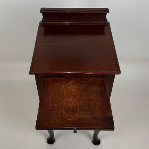 ANTIQUE 20TH CENTURY SMALL EDWARDIAN CABINET IN MAHOGANY - ADDITIONAL PHOTO 10