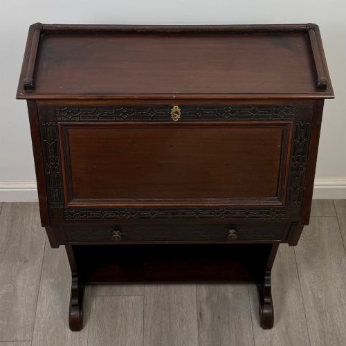 ANTIQUE 20TH CENTURY CHIPPENDALE STYLE BUREAU IN MAHOGANY - ADDITIONAL PHOTO 9