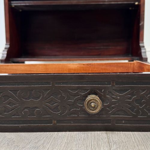 ANTIQUE 20TH CENTURY CHIPPENDALE STYLE BUREAU IN MAHOGANY - ADDITIONAL PHOTO 12