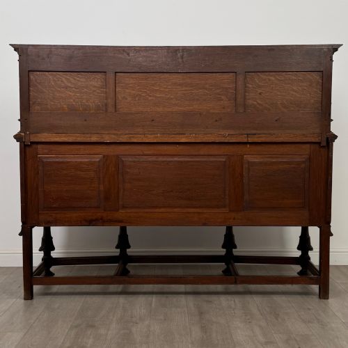 ANTIQUE 19TH CENTURY LARGE CARVED OAK SIDEBOARD OF FINE QUALITY - ADDITIONAL PHOTO 5