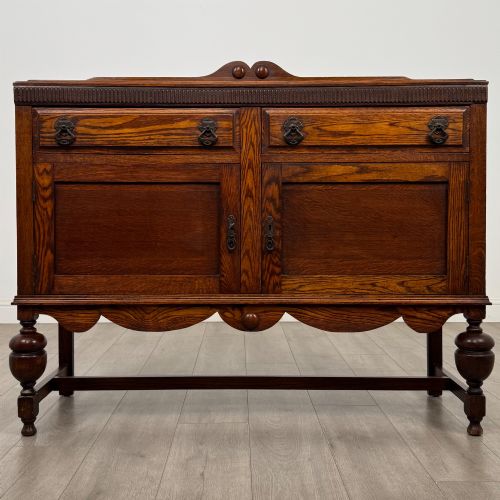 antique 20th century edwardian sideboard in oak - CATEGORY: ANTIQUE SIDEBOARDS - DATED EDWARDIAN
