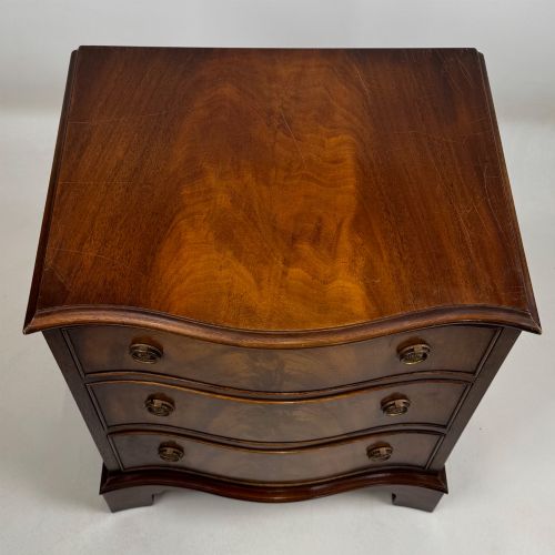 ANTIQUE 20TH CENTURY SMALL CHEST OF DRAWERS IN MAHOGANY - ADDITIONAL PHOTO 8