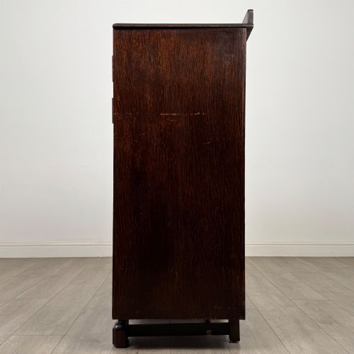 fig 3. Antique 20th Century Cupboard In Oak