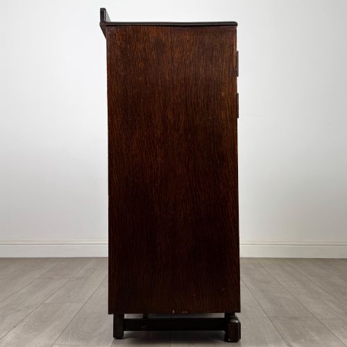 fig 7. Antique 20th Century Cupboard In Oak