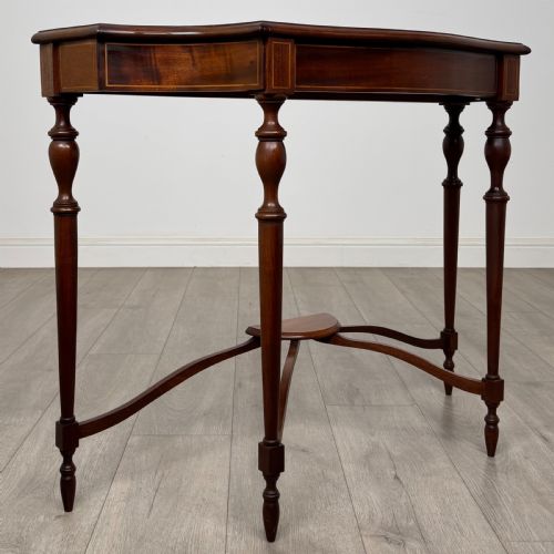 ANTIQUE 20TH CENTURY SERPENTINE SIDE TABLE IN MAHOGANY - ADDITIONAL PHOTO 7