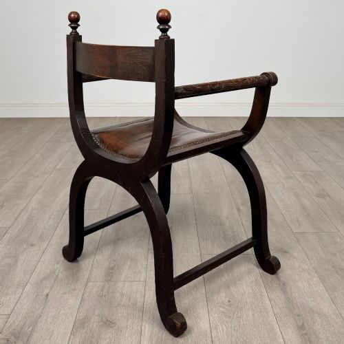 ANTIQUE 19TH CENTURY VICTORIAN SAVONAROLA CHAIR IN OAK - ADDITIONAL PHOTO 4