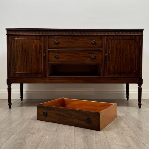 ANTIQUE 20TH CENTURY GOOD QUALITY SIDEBOARD IN MAHOGANY - ADDITIONAL PHOTO 10