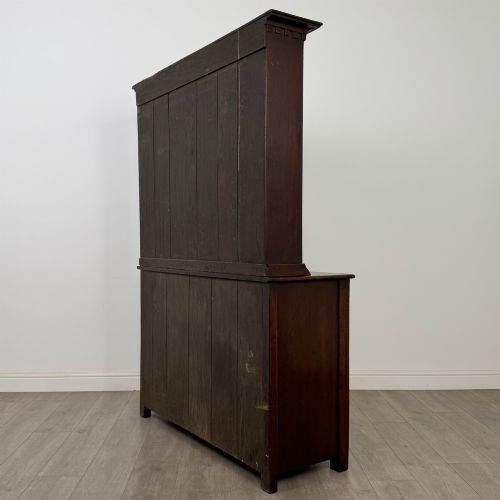 fig 6. Antique 20th Century Good Quality Welsh Dresser In Oak