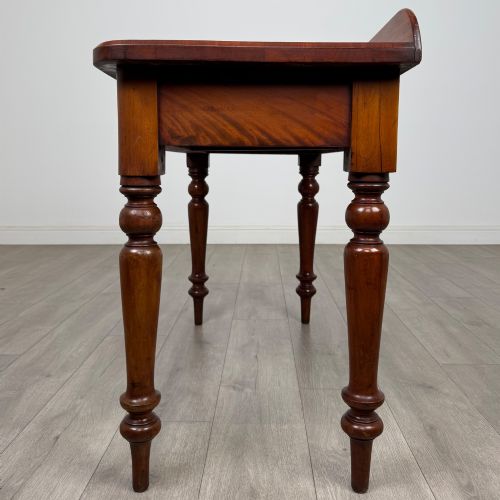 ANTIQUE 19TH CENTURY VICTORIAN WRITING TABLE IN MAHOGANY - ADDITIONAL PHOTO 2